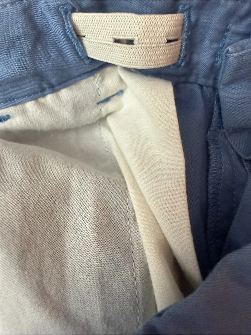 Vineyard Vines boys size 10 Light Blue Flat Front Shorts